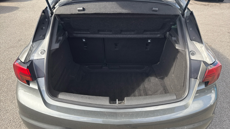 Vauxhall Astra 1.4T 16V 125 Design 5dr Petrol Hatchback